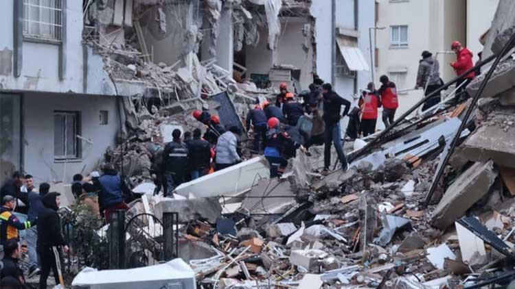 Son dakika: AFAD: Depremde 45 bin 89 vatandaşımız hayatını kaybetti