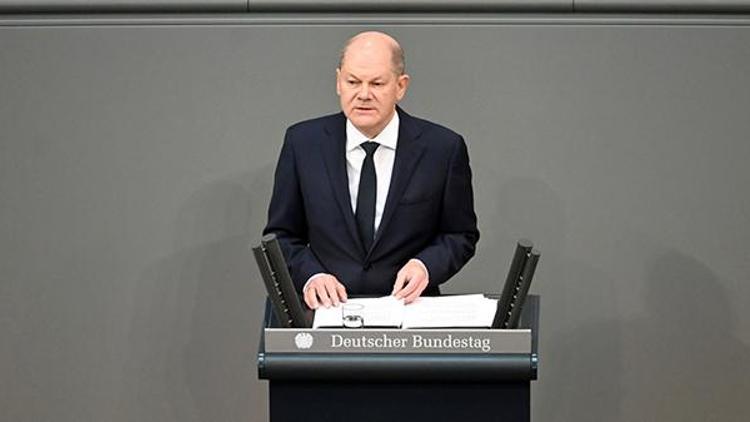 Scholz’dan Putin’e: ‘Askerlerinizi çekin’