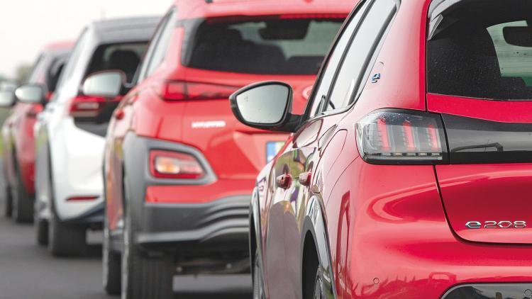 Orta sınıf elektrikli otomobilde fiyatlar yüzde 21 geriledi