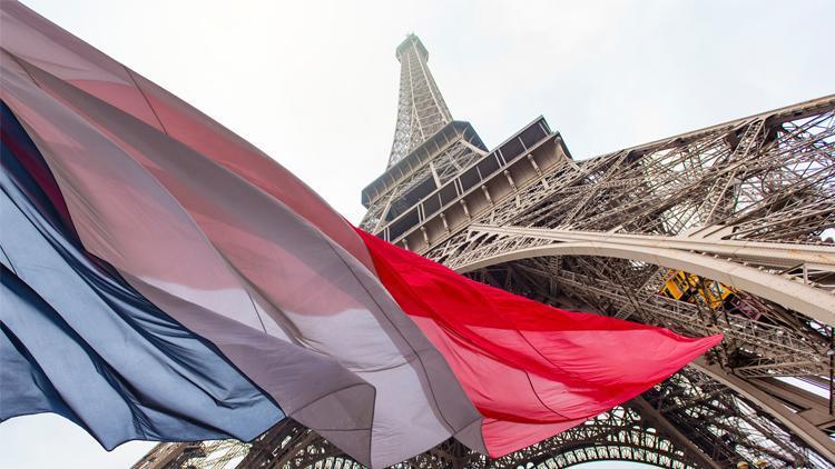 Fransada emeklilik isyanı Grev kararı alındı