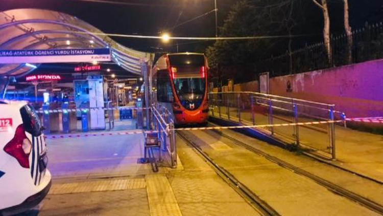 İstanbul Cevizlibağda tramvay raydan çıktı