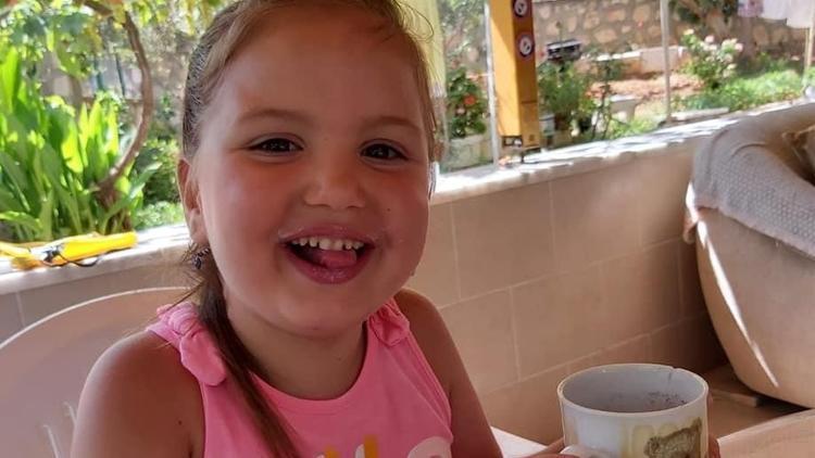 Okulda fenalaşan 7 yaşındaki Lara hayatını kaybetti