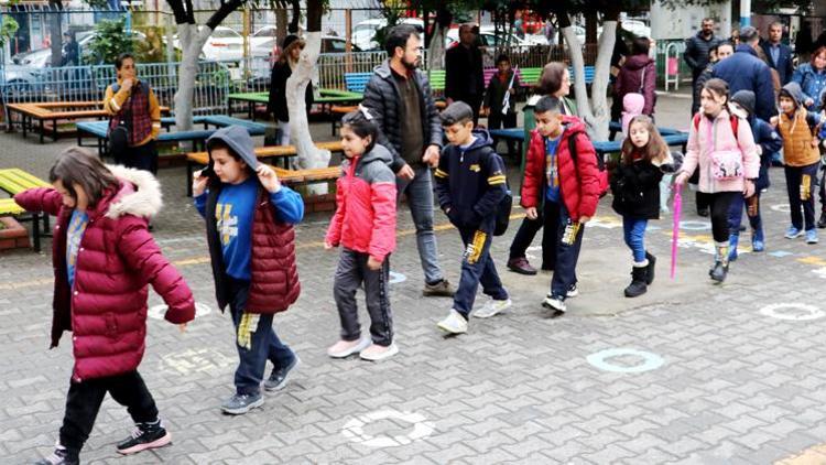 Depremin ardından üç ilde eğitim başladı