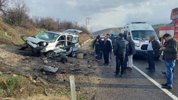 Malatyada feci kaza: 2 kişi hayatını kaybetti