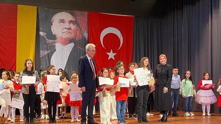 İstiklal Marşı’nı en güzel okuyanlara ödül