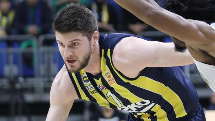 Fenerbahçe Bekoda Metecan Birsen, 6 hafta parkeden uzak kalacak