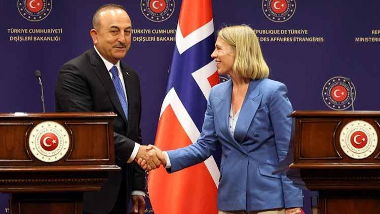 Bakan Çavuşoğlu, Norveç mevkidaşı Huitfeldt ile görüştü