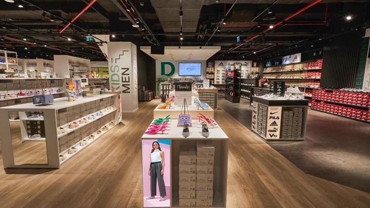 Deichmann Türkiye Ceo’su Atilla Özkul “Yenilenen  3.0 mağaza konseptini” paylaştı..