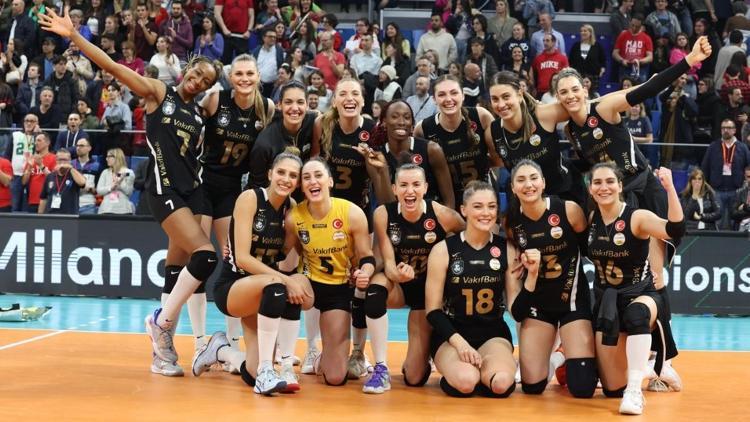 VakıfBank, 11. kez üst üste yarı finalde