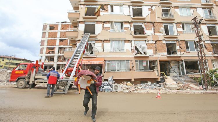 11 afet ilinde ‘işçi kapma’ yarışı Tadilatlar için bile eleman bulunamıyor