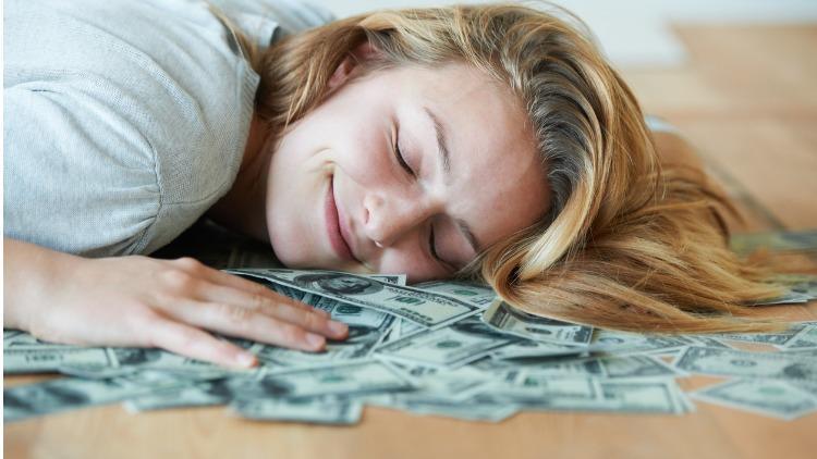 BİR SORUDAN FAZLASI | Parayla mutluluk olur mu