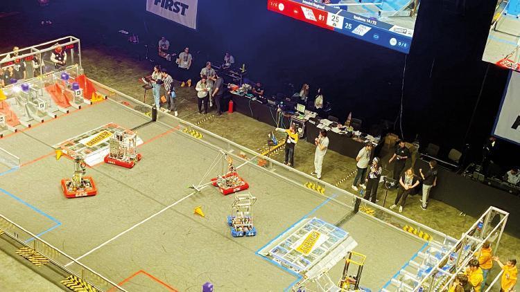 Liselerin robotları yarışıyor