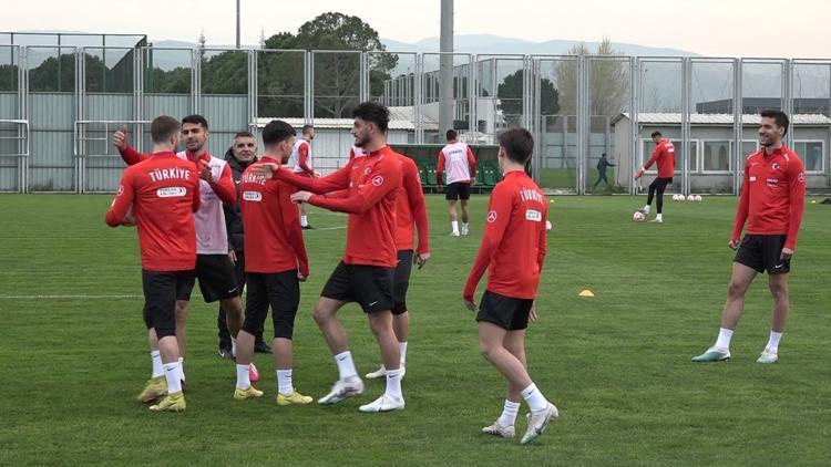 A Milli Takım, Hırvatistan maçının hazırlıklarını Bursada sürdürdü