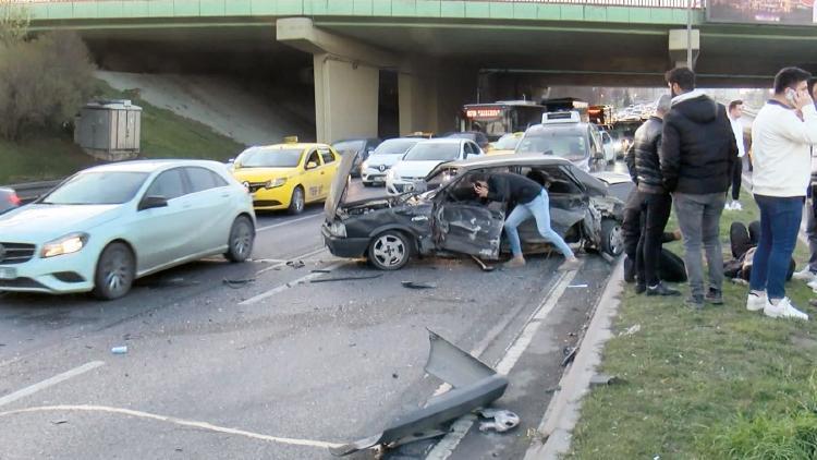 Zeytinburnu’nda trafik kazası