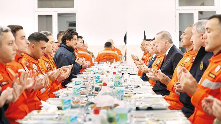 İnsani Yardım Tugayı’nda iftar