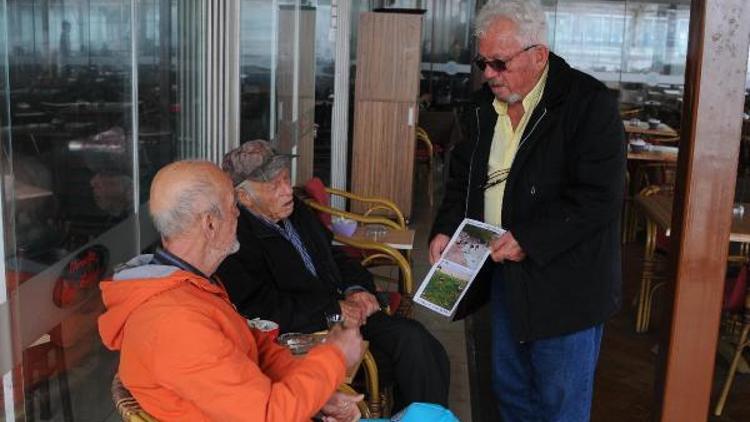 Sokak sokak gezerek 4 yıldır gözü gibi baktığı kayıp kazlarını arıyor