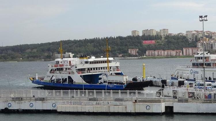 Bozcaada ve Gökçeada feribot seferlerine fırtına engeli