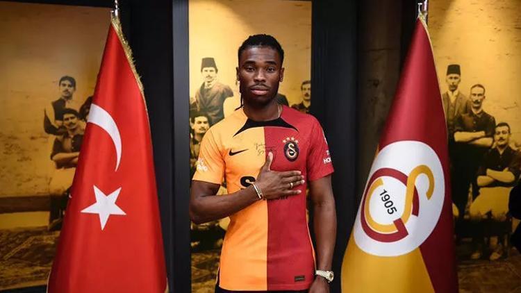 Galatasarayda Adekugbe olmadı, forma yeniden Kazımcan’ın