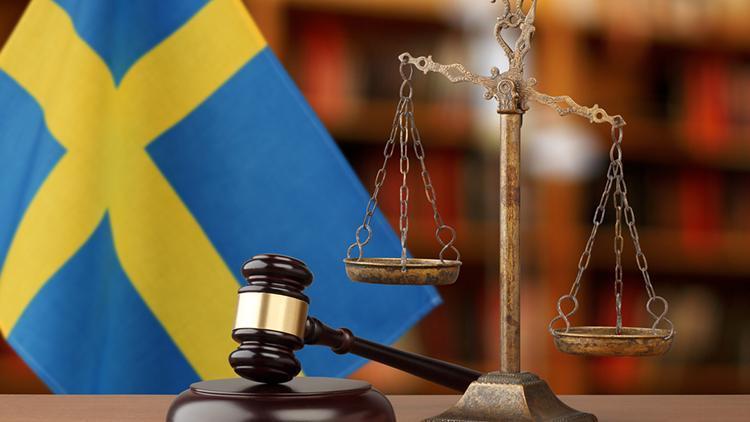 İsveçten bir skandal karar daha...Polis yasakladı, mahkeme iptal etti