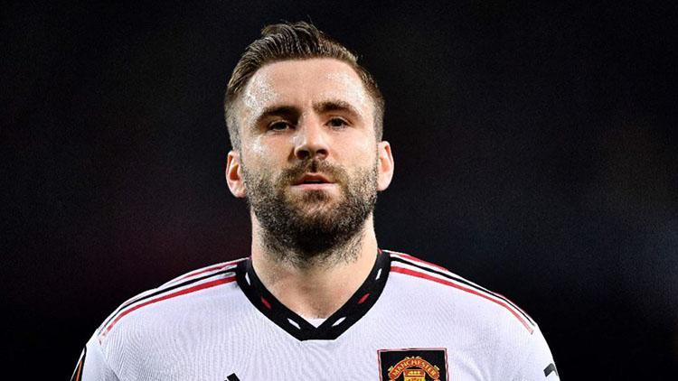 Luke Shaw, Manchester United ile nikah tazeledi 2027ye kadar şeytanlığa devam edecek