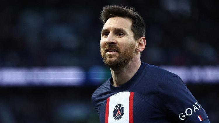 PSGde protesto edilen Lionel Messi kararını verdi Thierry Henryden Arjantinli yıldıza destek: Utanç verici