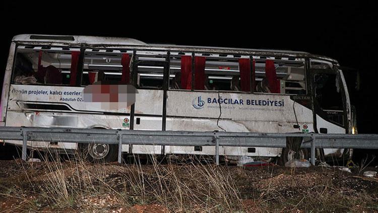 Deprem bölgesinden dönerken kazada ölen belediye çalışanları son yolculuğuna uğurlandı