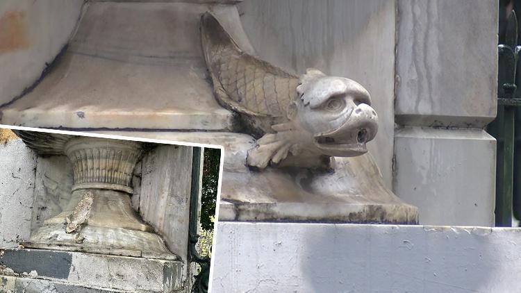 Galatasaray Lisesi kapısındaki yılan heykeli kayboldu