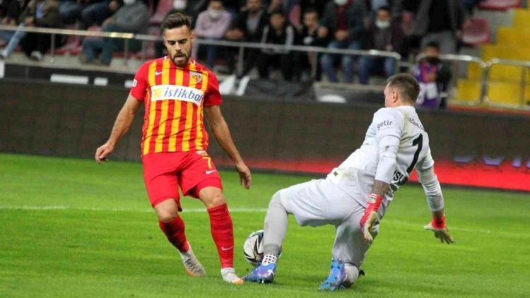Galatasaray ile Kayserispor 54. randevuda 5 futbolcu sınırda...
