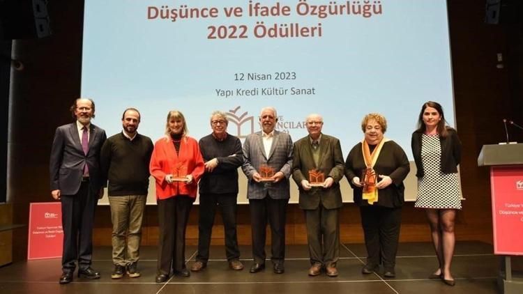 Türkiye Yayıncılar Birliğinden sansüre karşı ses çıkaran ödüller