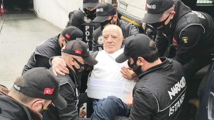 Türk Escobar’ın lüks villada ‘korku’ hayatı: Tekerlekli sandalyede ateşe hazır beklemiş