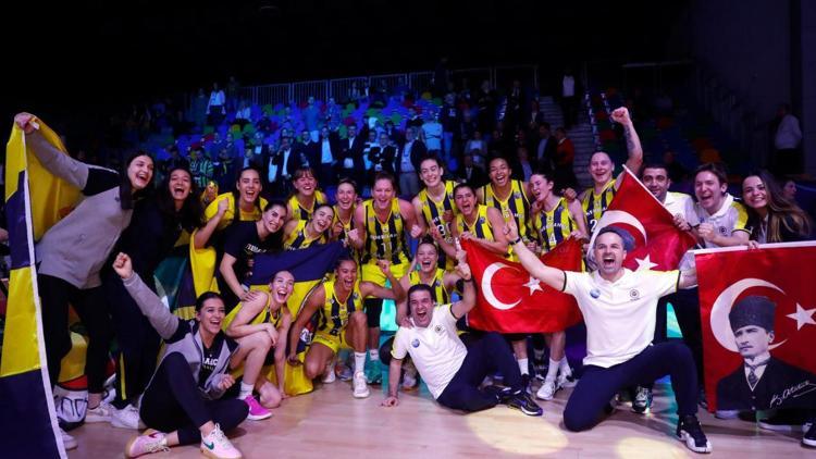Fenerbahçe kadın basketbol takımı oyuncuları ve teknik kadrosu: Fenerbahçe  FIBA Kadınlar Euroleague finalinde şampiyon oldu
