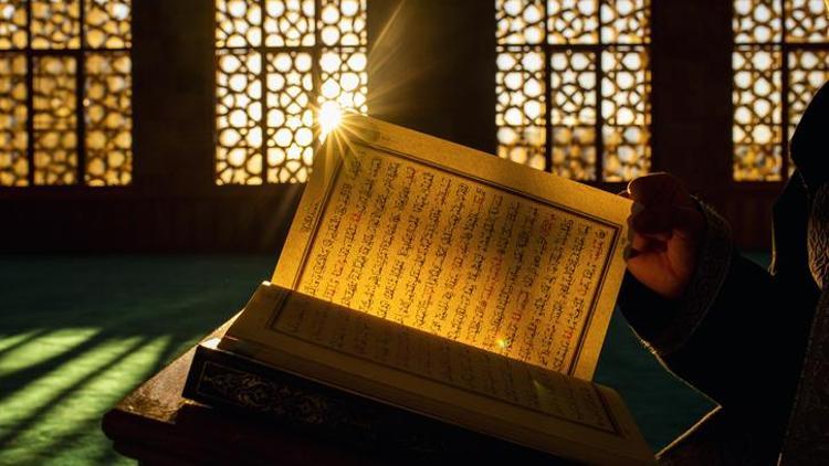 Arefe günü oruç tutulur mu Diyanet bilgisi