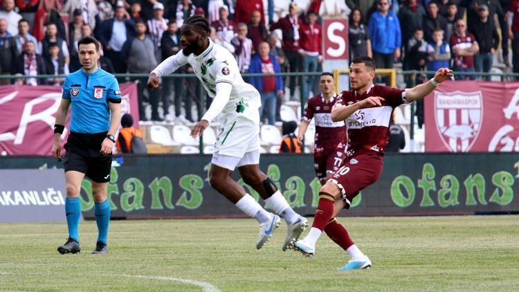 Bandırmaspor, nefes kesen maçta Sakaryasporu yendi: 3-2
