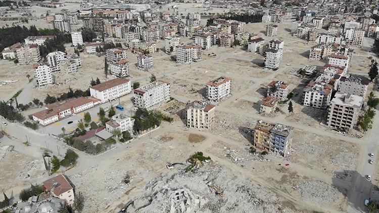 Bakan Soylu, Hatayda enkaz kaldırma çalışmalarındaki son durumu açıkladı