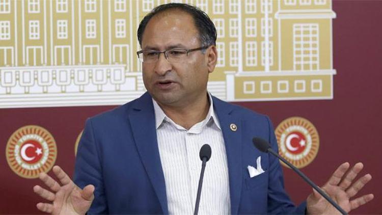 CHP İzmir Milletvekili Özcan Purçu partisinden istifa etti