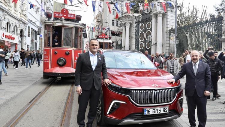 Bakan Varank, Togg ile Beyoğlunda