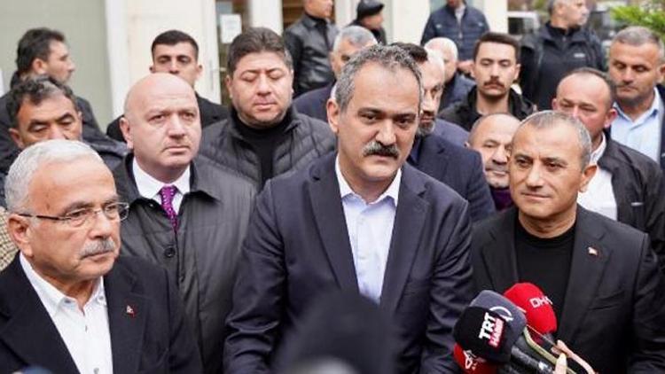 Bakan Özer, bayram namazını Ordu’da kıldı