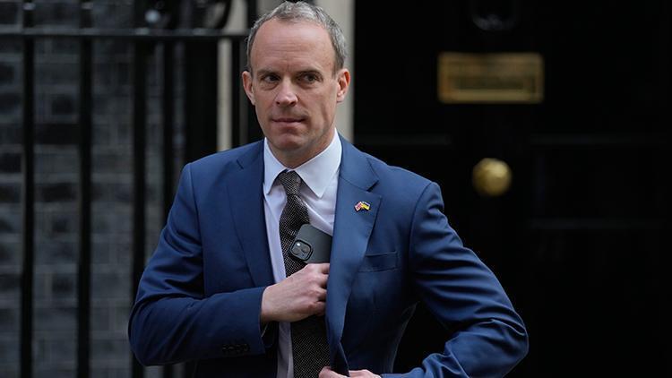 İngiltere Başbakan Yardımcısı Dominic Raab istifa etti