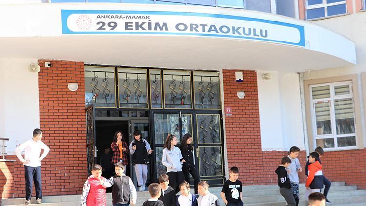 Ankarada 2nci ara tatil sonrası öğrenciler dersbaşı yaptı