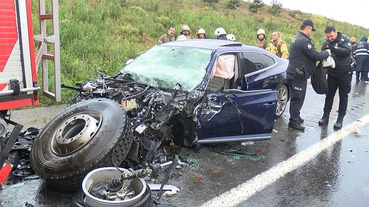 Kazaya giden itfaiye aracına ve ambulansa otomobil çarptı: 7 yaralı