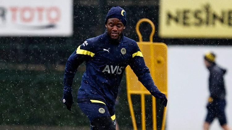 Fenerbahçede Michy Batshuayi sevinci