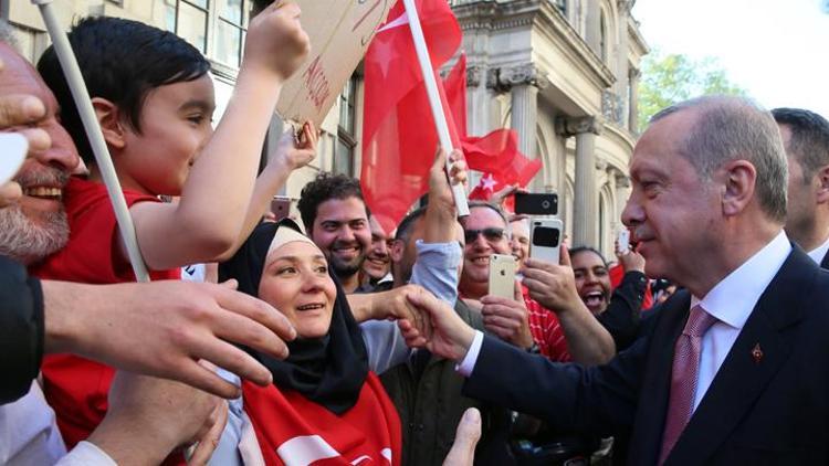 Cumhurbaşkanı Erdoğan yurt dışında yaşayan vatandaşlara seslendi: Sizlerle birlikte Türkiyeyiz
