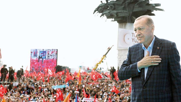 Cumhurbaşkanı Erdoğan İzmir’de... Masanın 7 ayağı birbirine dolaştı