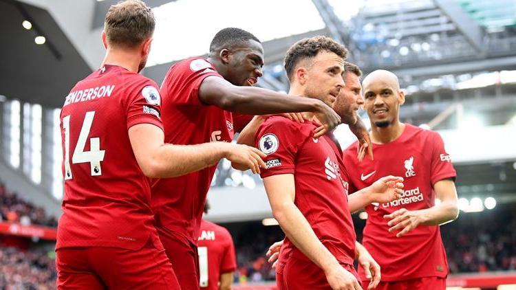 Liverpool 7 gollü düelloda Tottenhamı devirdi
