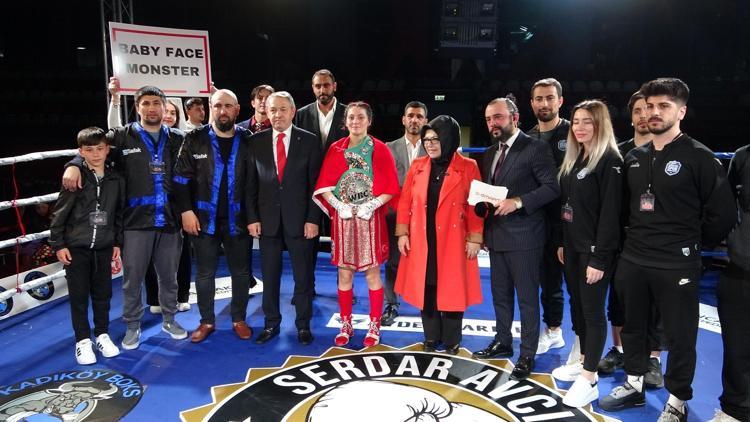 WBC boks gecesinde Seren Ay Çetin ve Arda Avcı tarih yazdı