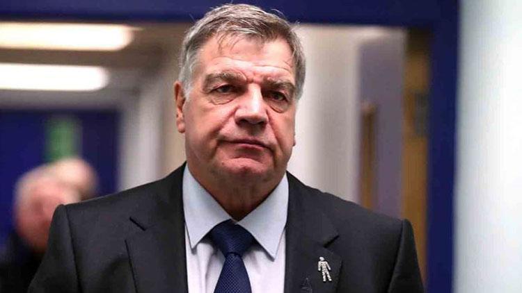 Leeds United acil durum tuşuna bastı Sam Allardyce...