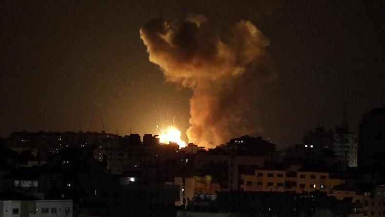 İsrailin Gazzeye yönelik hava saldırısında 1 Filistinli hayatını kaybetti