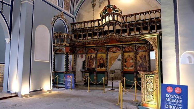1700 yıl önce Aya Eleni Kilisesinde Türkçe ibadet yapılmış