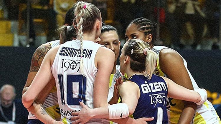 Fenerbahçe Opet, VakıfBankı geçip finale yükseldi