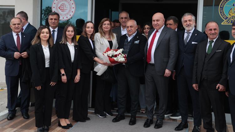 TFF Başkanı Mehmet Büyükekşiden Yılport Samsunspora ziyaret